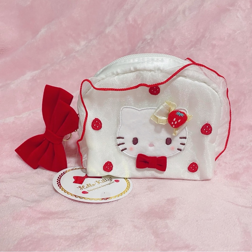 Sanrio Hello Kitty Strawberry Sweet Shortcake Pouch